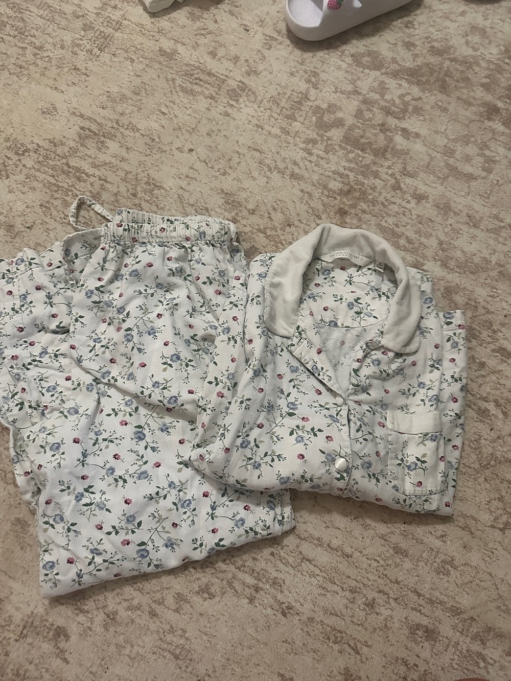 Victoria's Secret CountryWhite Floral Cotton Pajama Set with Pink & Blue Flowers